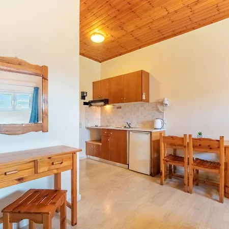 Apartament Nicolas Melitsa 8 *